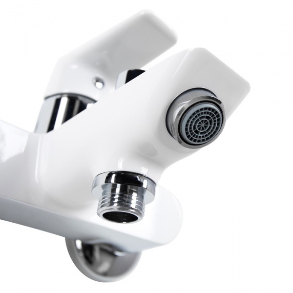 Смеситель IDDIS CLOUD CLOSB02i02WA для ванны и душа  Смеситель IDDIS CLOUD CLOSB02i02WA для ванны и душа